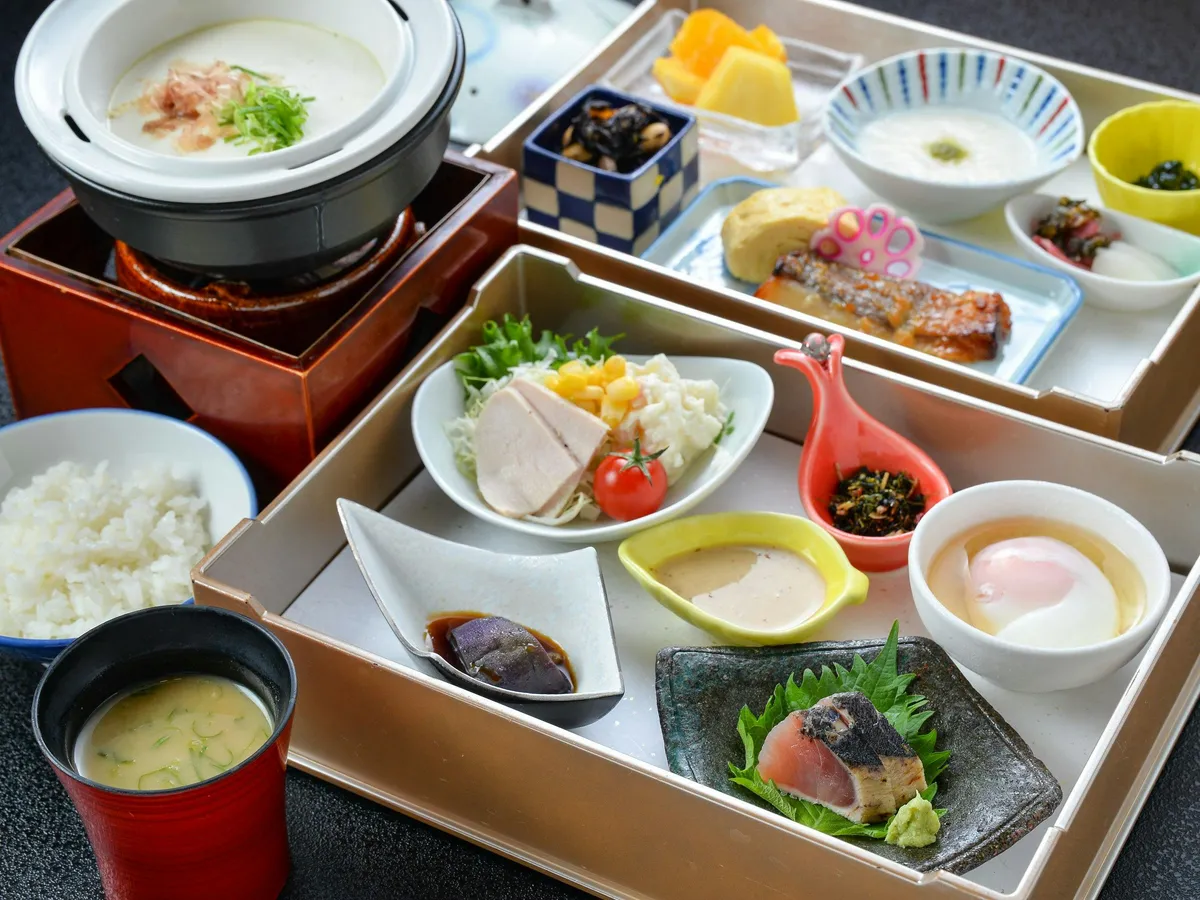 朝食